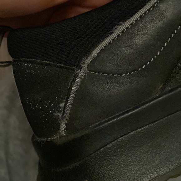 Clarks shoes - size 6 - women’s - Picture 7 of 7